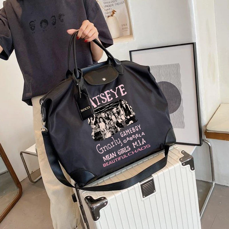 

Модная сумка K POP K-KATSEYE для девочек, сумки-тоут, большая вместительная дорожная сумка, водонепроницаемая дизайнерская сумка на плечо, уличные сумки через плечо