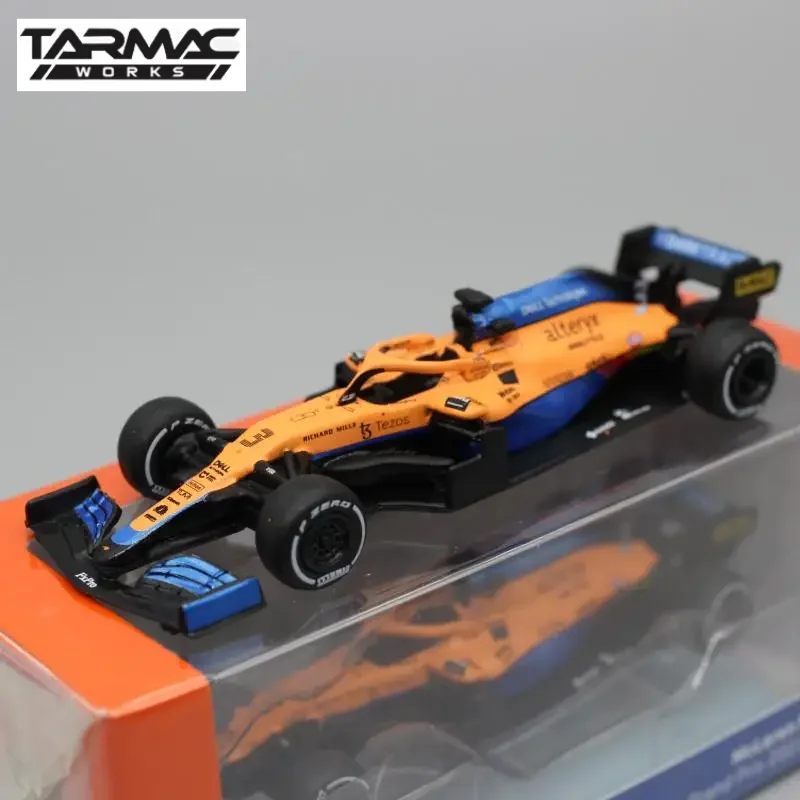 

Formula 1 model 1:64 Riccardo Norris MCL35M Italian station, children's collection decorated toys for children's holiday gifts.