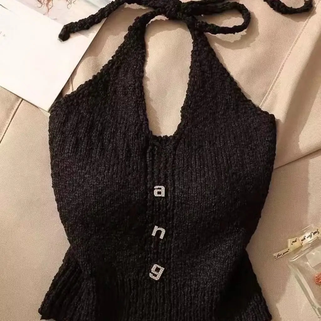 

Diamond-Encrusted Knitted Halterneck Camisole Suit for Women Warm Sweater Included Beautiful Back Tube Top Style Pure Lust