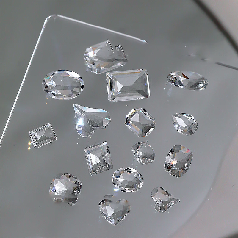 10pcs น้ําแข็งผ่านเล็บโปร่งใสคริสตัลเงาด้านล่างชี้แก้วหิน 3D DIY ตกแต่งเล็บ Accessorie