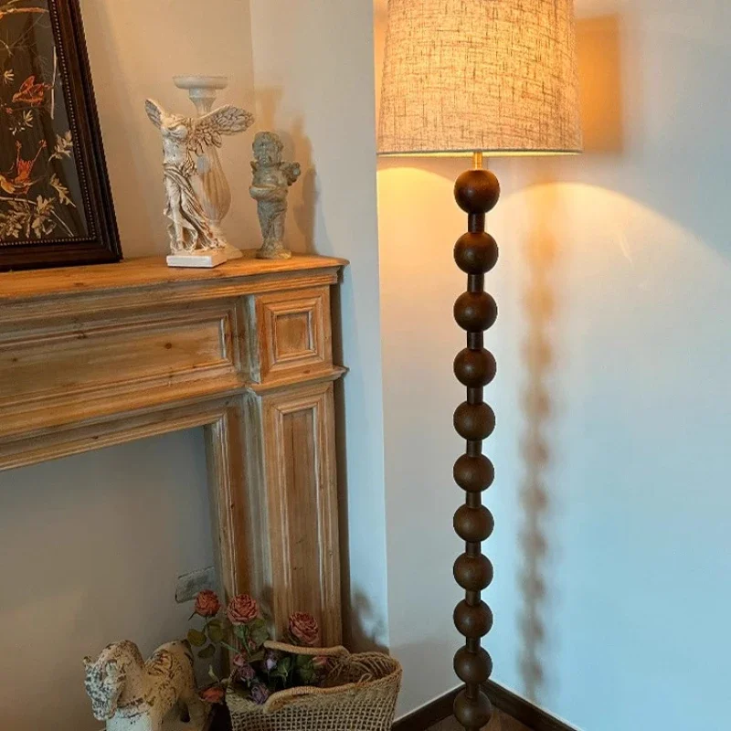 Medieval wabi-sabi walnut color lamps, French simple master bedroom living room warm retro floor lamp