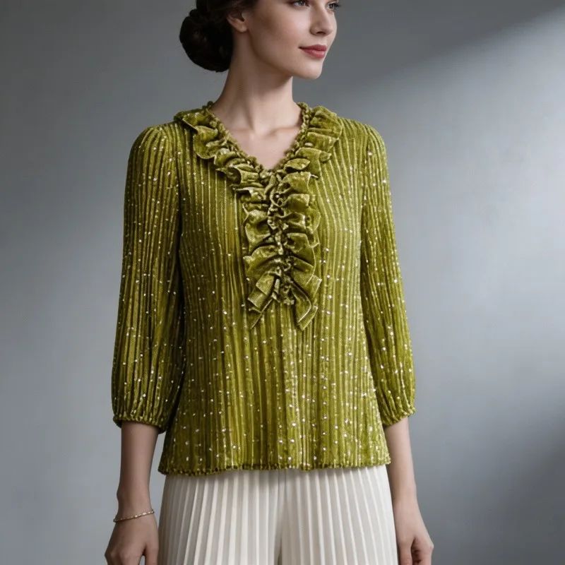 

Футболка Miyake Pleated Original 2026 с V-образным вырезом, зеленая, плиссированная, с оборками, женская, летняя, свободного кроя, омолаживающая, больших размеров, топ