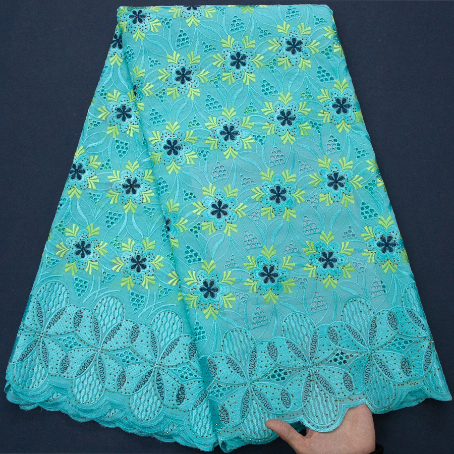 Türkisfarbener afrikanischer Schweizer Voile-Spitzenstoff - Französische Baumwollspitze mit Blumenstickerei für Hochzeiten, Abendkleider und Partykleider