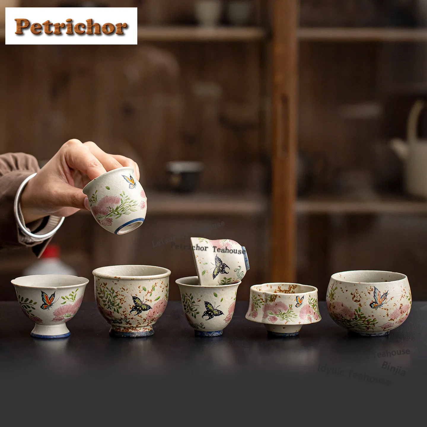 Blue And White Handmade Cup Butterfly Dance Teacup Zen Tea Bowl Sample Tea-tasting Smelling Cup Chazhan Master Cups For Tea Gift