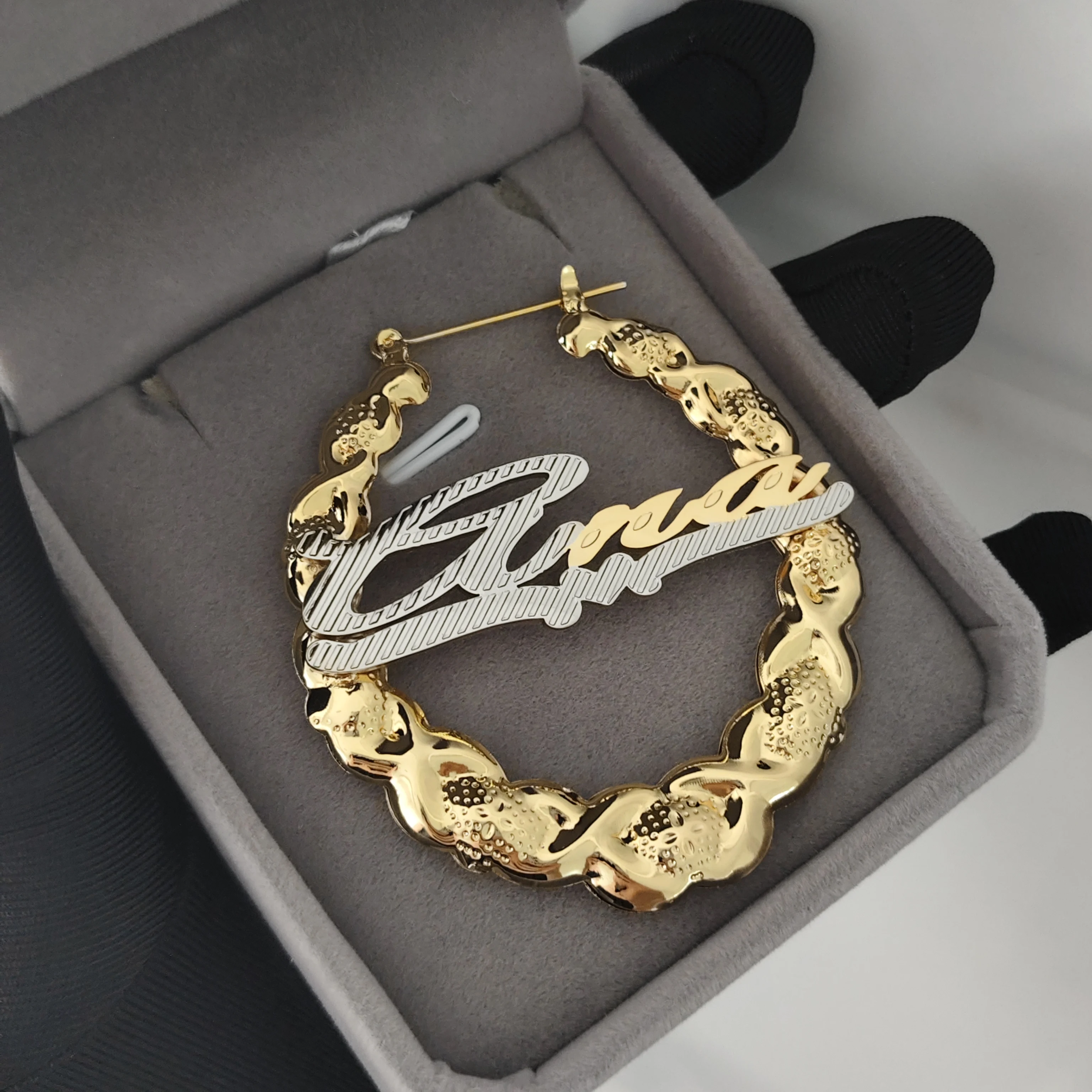 DHQH 卸売 パーソナライズネーム ツートーンイヤリング カスタムネーム ツートンカラー ラージイヤリング バレンタインデーギフト 工場直送