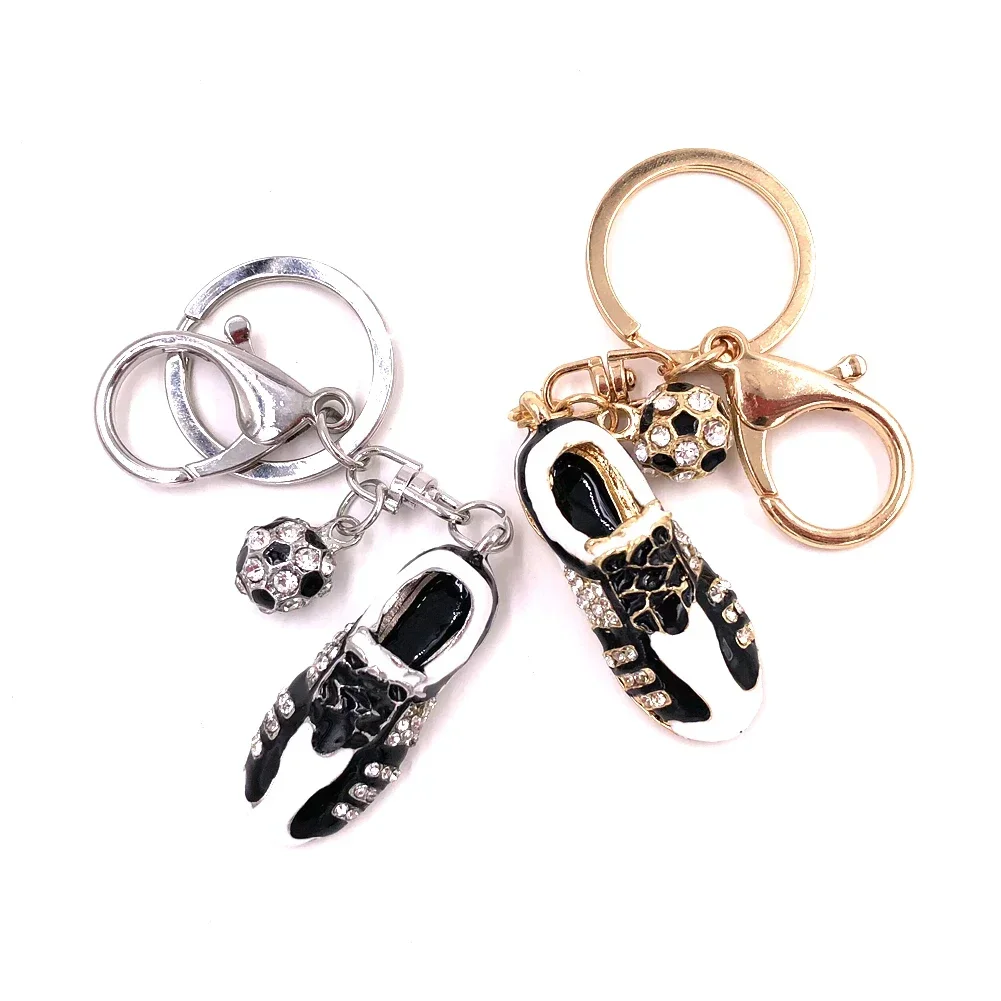 حجر الراين سلاسل المفاتيح كريستال أحذية كرة القدم لسيارة محفظة حقيبة مشبك قلادة Keyrings سلاسل المفاتيح كرة القدم هدية الشحن السريع