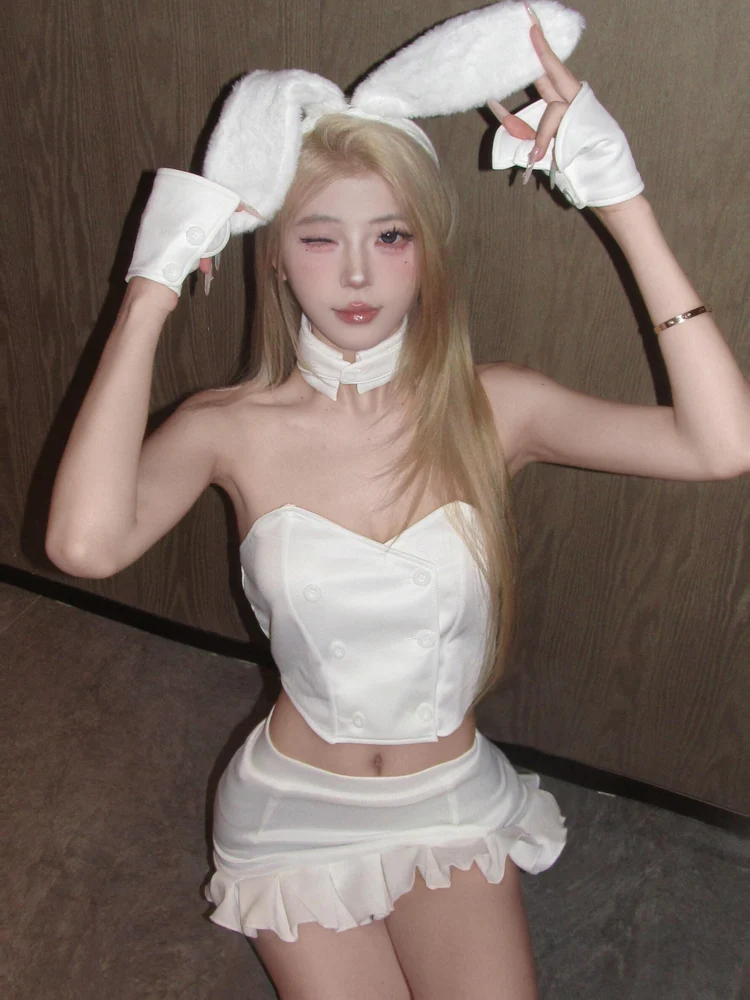 طقم صدرية وتنورة بيضاء مثيرة بدون حمالات مع حزام للنساء من R STUDIO بتصميم حواف مزهرة مثالي للمواعيد والارتداء اليومي #4