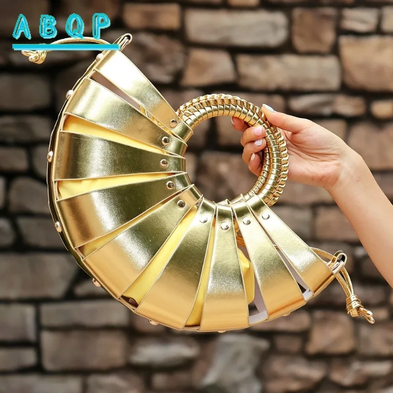 

Dinner Handbag Bright Leather Personality Shining Dinner Party Handbag Splicing Hollow Three-dimensional Fan Fashion Women's Bag