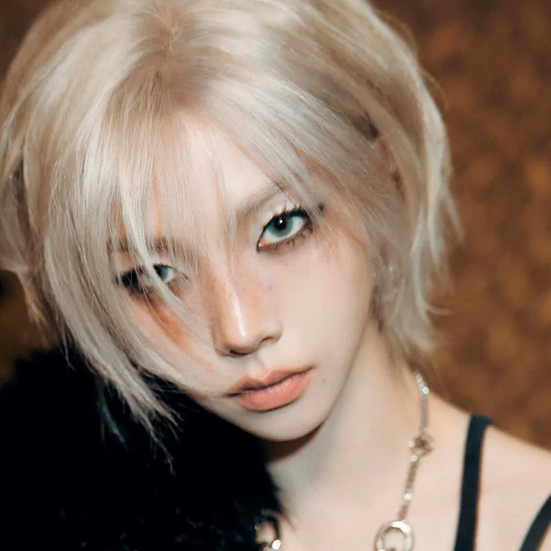 Short hair wig women full head cover Internet celebrity handsome T light gold shape men and women the same style Korean girl gro