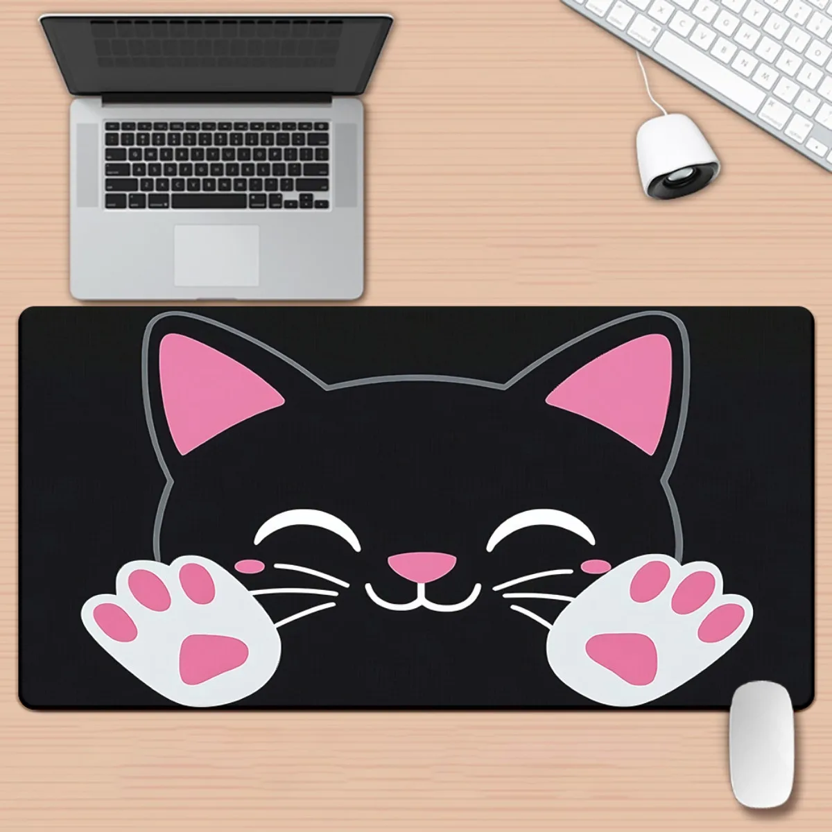 1 tapis de souris chat noir avec empreintes de pattes – Base en caoutchouc antidérapante, surface ultra lisse pour les jeux et le bureau, 31,5" x 11,6" ou 2