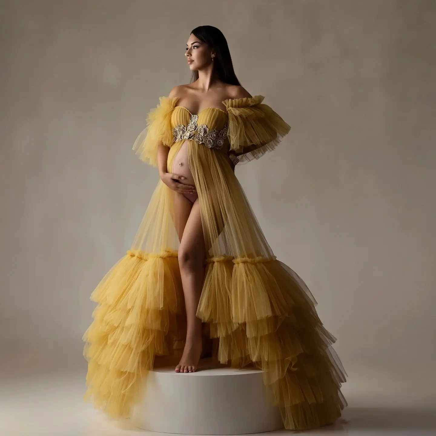 

Linda Yellow Maternity Dresses Sexy Sweetheart Tiered Pregnant Prom Gowns for Photo Customized Lace Appliques BabyShower Gowns