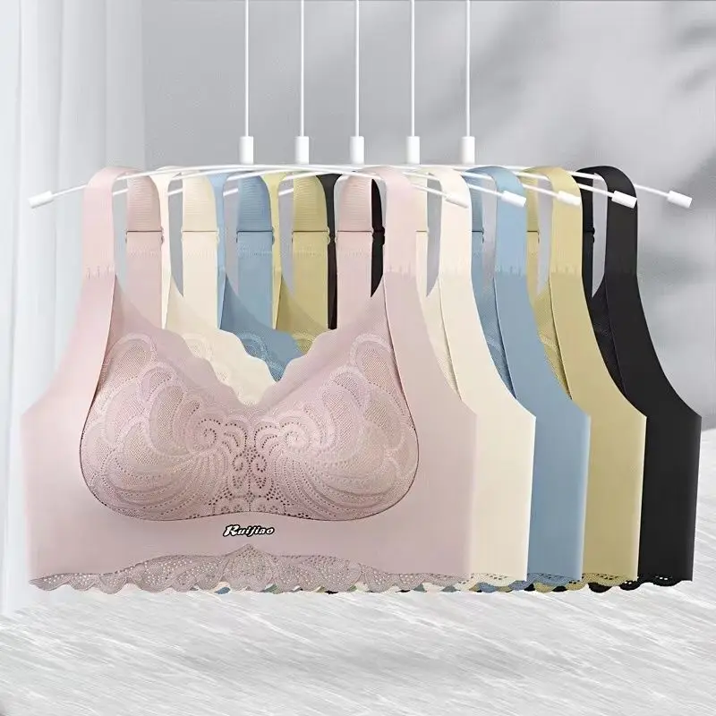 Breathable and not stuffy gather on the support bare feeling lace underwear set up a set of milk fixed cup without steel ring