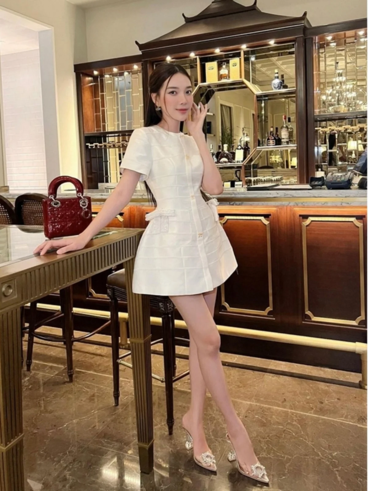 robe-d'ete-elegante-et-feminine-pour-femme-nouvelle-collection-2026-jupe-courte-haut-de-gamme-style-parfume-costume-tendance-pour-jeune-femme