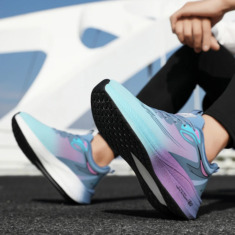 New 2025 Summer Hot Sale Unisex Soft Cushioning Comfortable Lightweight Walking Running Shoes Casual Sneakers Very Good