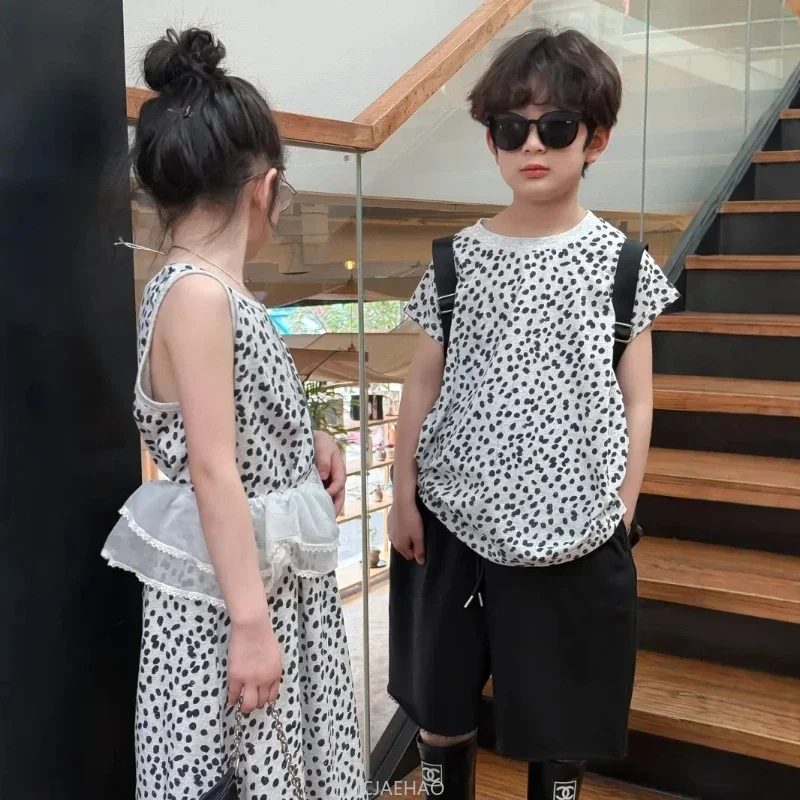 

Children Boys T Shirts Siblings Clothing Baby Twin Clothes Brother Print Outfits Kids Girls Dress and Sister Matching Leopard