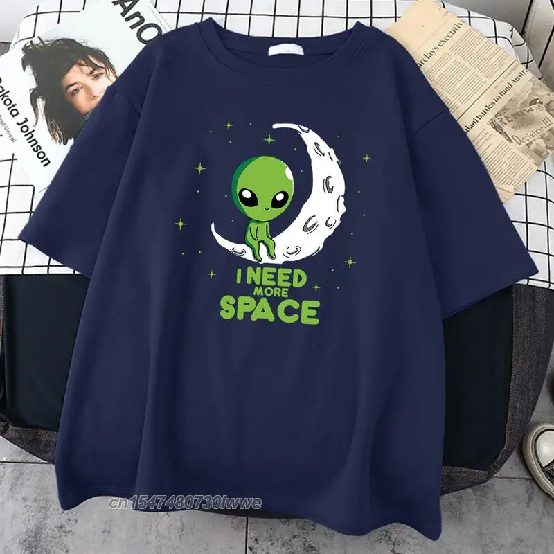 

Lovely Cartoon Moon Male T Shirts Alien Letters Clothing Kawaii Cute Cartoon Men's T-Shirt Korean Trend Men T Shirts
