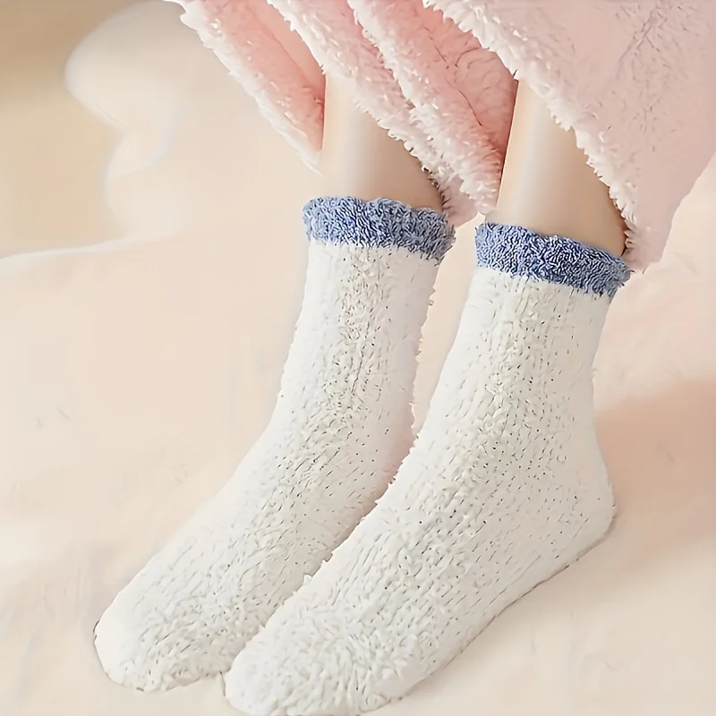 3 Paar Damen-Socken aus dickem Fleece-Korallenfleece für Herbst und Winter, farbblockiert, vielseitig, weich und bequem, warme Zwischensohle – Detail 4