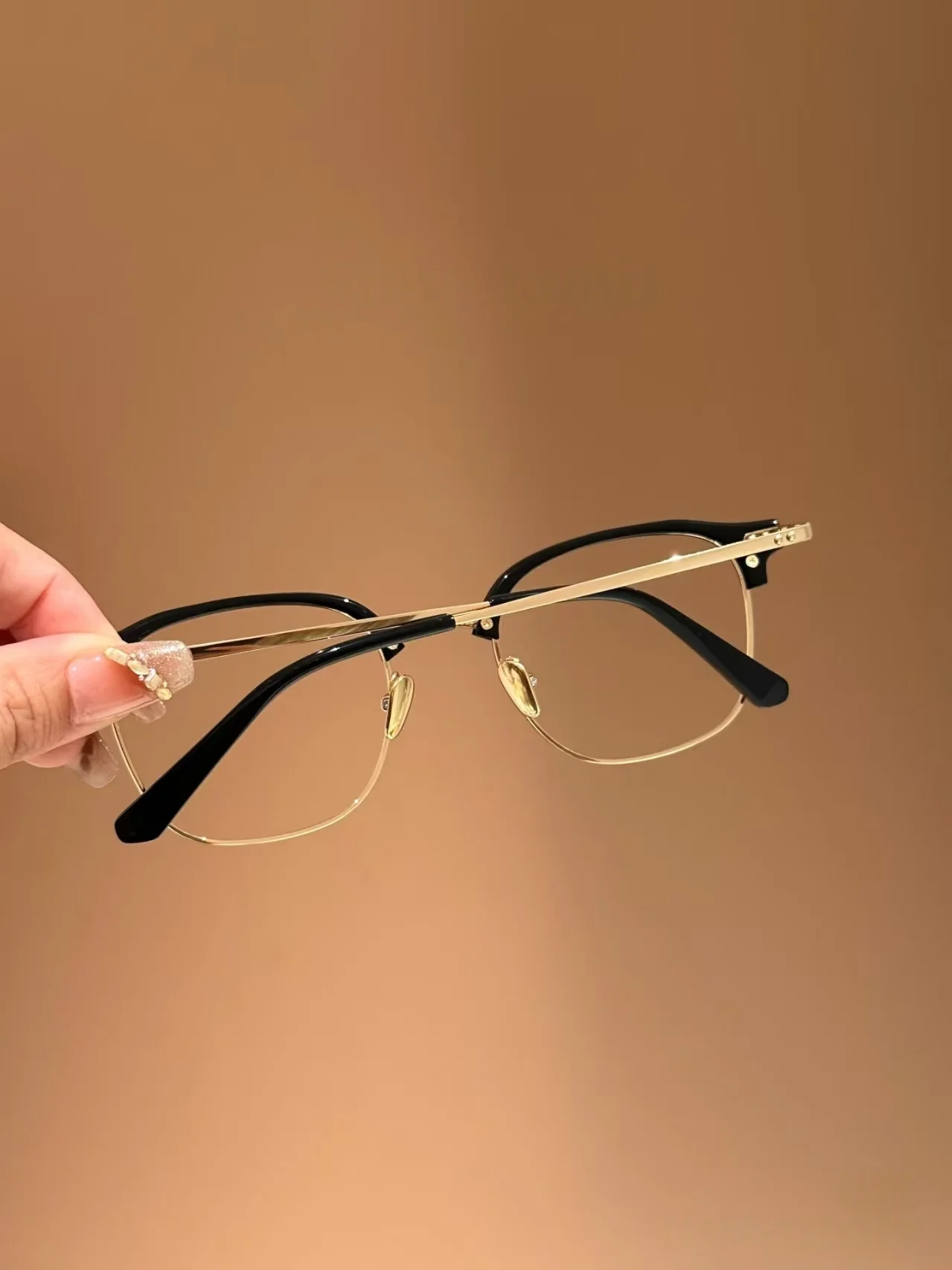 سلسلة "Academy Expert، Expert في مكان العمل" نظارات الضوء الأزرق للمرأة، نظارات كمبيوتر عصرية على المكتب تقلل من إجهاد العين والنمل