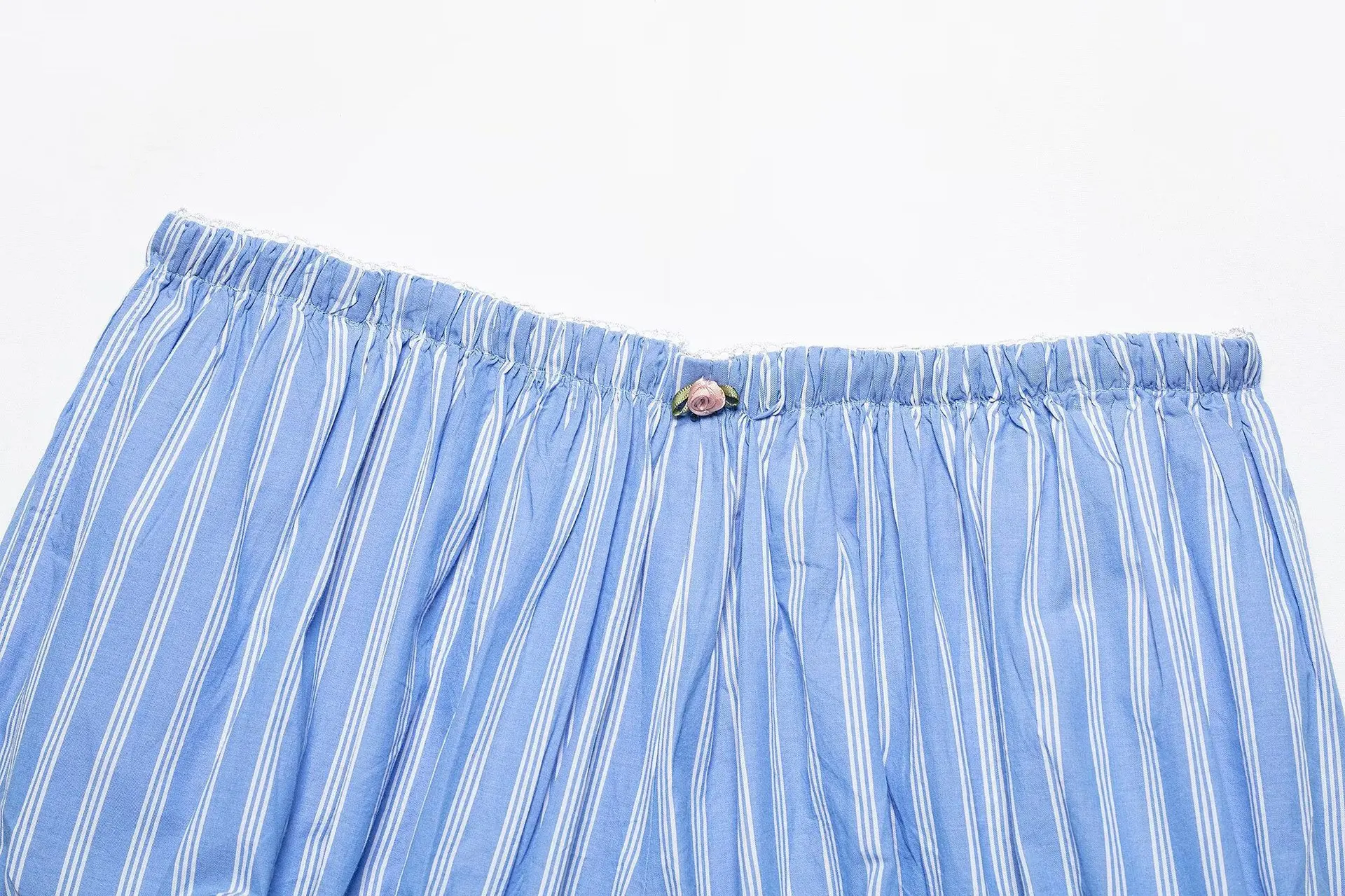 Y2K Aesthetic Elastic Waist Striped Shorts Fashion Striped Fluffy Mini Shorts Women’s Stripes Print Elastic Low Waist Shorts