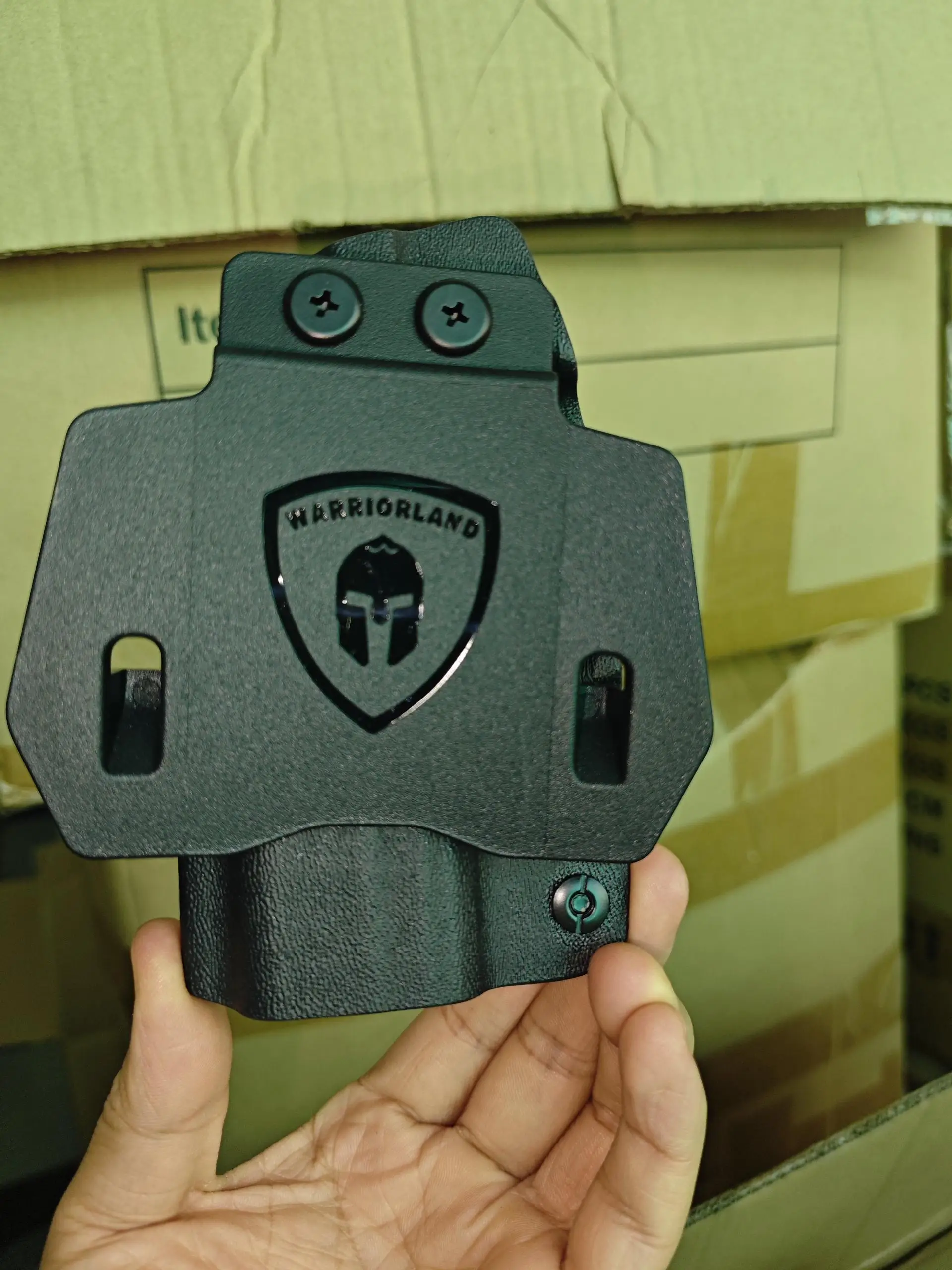 Apenas para Coldre Mossberg MC2SC, Coldre Tático Kydex OWB (Externo à Cintura) com Trava de Segurança e Som de Clique, Montagem para Mão Direita