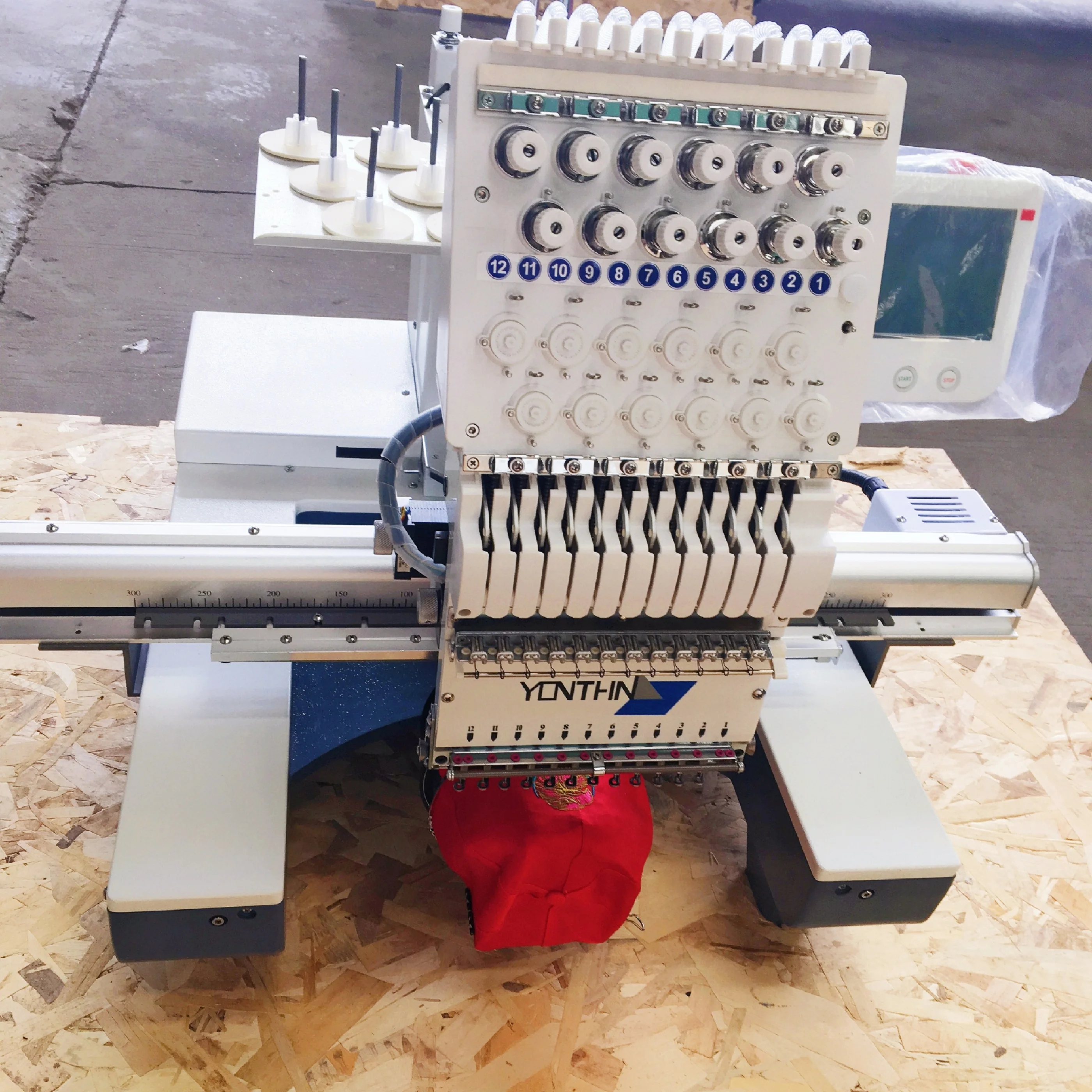 Yonthin High Speed Single Head 12/15 Needles Small Computer Embroidery Machines Prices for Garment