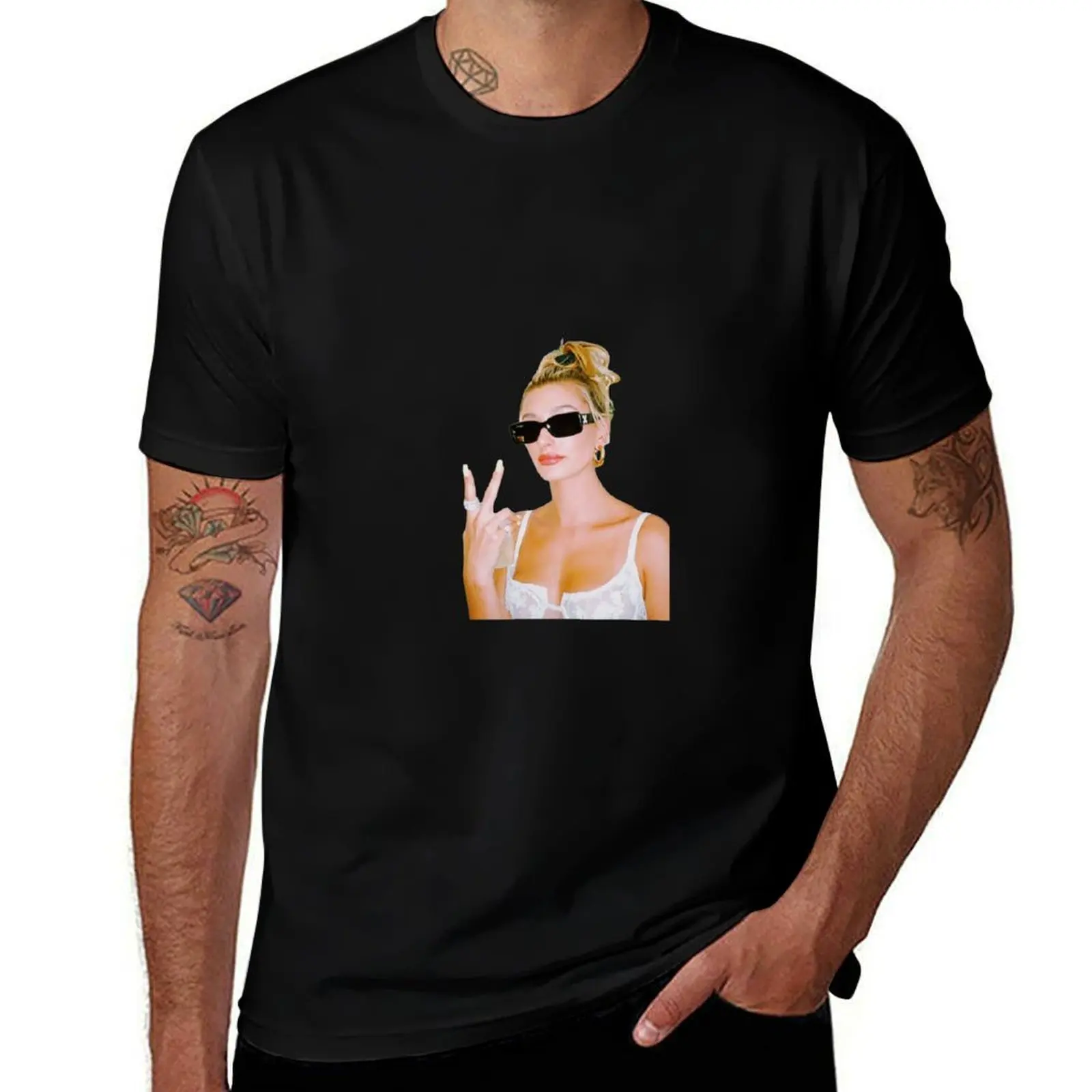 Hailey Baldwin T-Shirt Water Resistant Casual T-Shirt