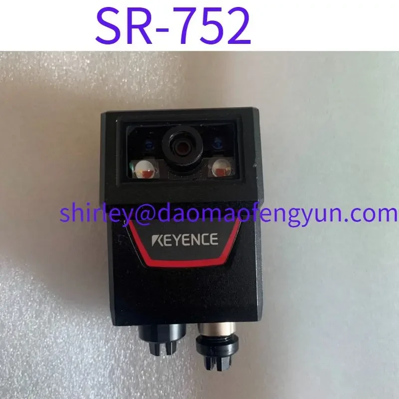 

Used SR-752 Laser Sensor