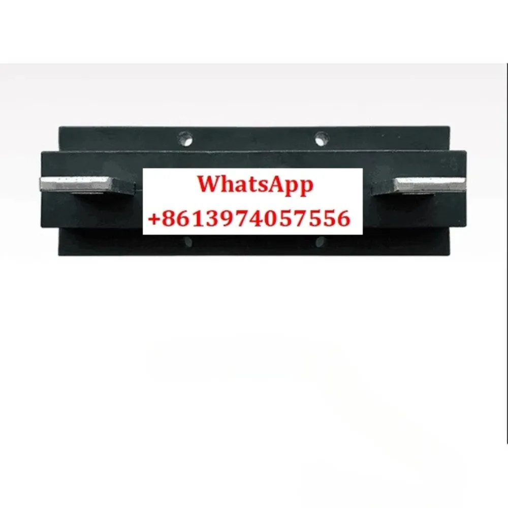 

Wenzhou Xinqiaoxing Electric Appliance CZC3-B-3-400A/630A250A One-time plug-in for drawer cabinet CZC2-B-3