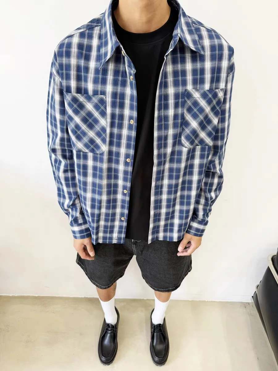 アメリカンレトロルーズフィットピュアコットンチェック柄長袖シャツカジュアルメンズ秋アウターウェア、ほつれデザイン、快適で通気性があります。