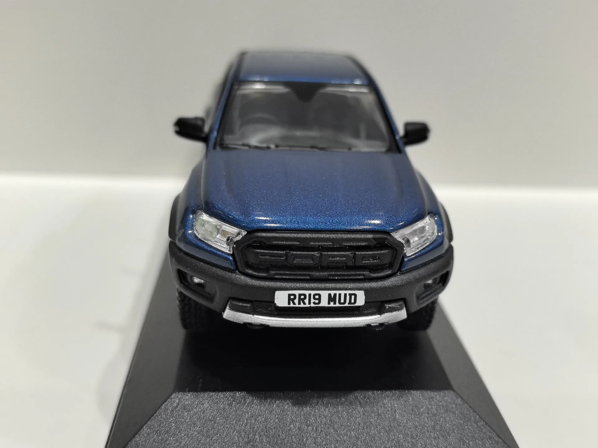 ダイキャストコーギー 1/43 スケールフォードレンジャーラプター合金車モデルグッズおもちゃギフトお土産ディスプレイ飾り