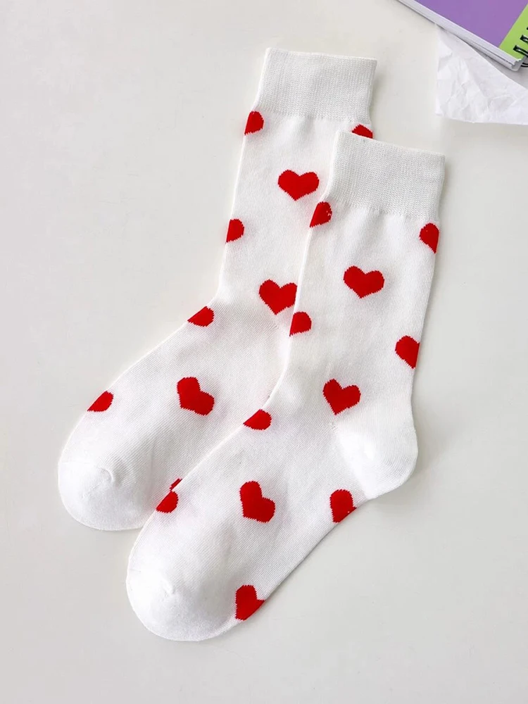 1/2 Pair Women Heart-Shaped Round Neck Socks Fashionable And Versatile Cartoon Solid Color Heart-Shaped Breathable Casual Socks