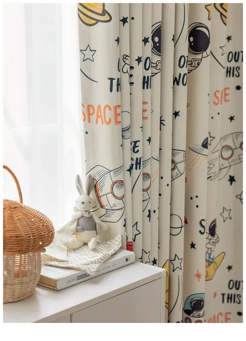 Baumwolle und Leinen, voll verdunkelnd, für Kinderzimmer, Cartoon-Creme-Vorhänge, Astronaut, digital bedruckt, Fenstergitter, individuelles Tuch – Detail 10