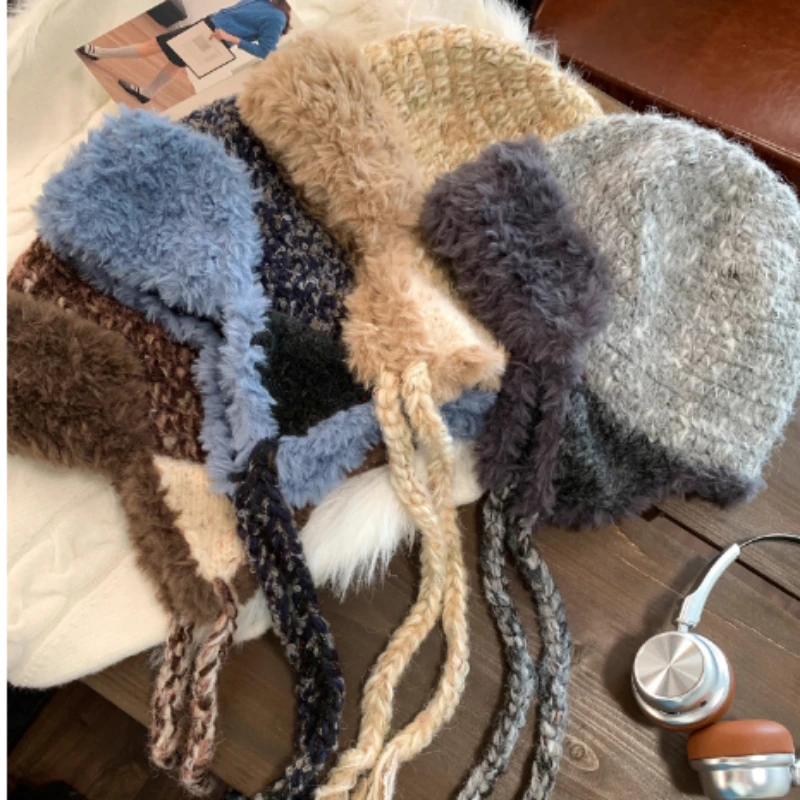 Korean Color-blocked Plush Knitted Flying Cap Winter Outdoor Fleece Cycling Ear Protection Lace-up Bomber Hats for Women's