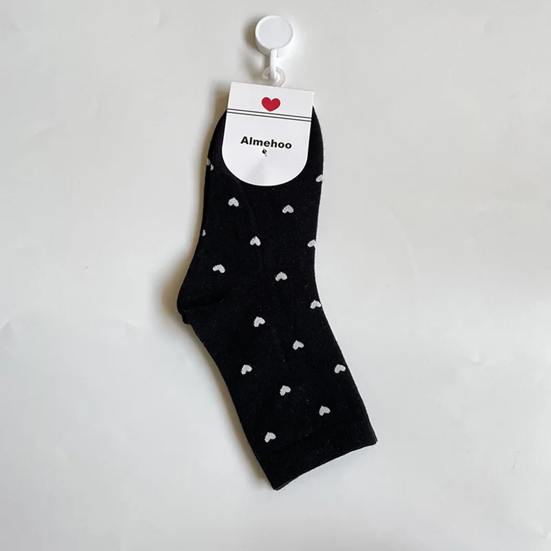 5 Pairs/Lot Woman Cotton Socks Cute Red Heart Printed Sweet Girls Novelty Casual Middle Tube Sox