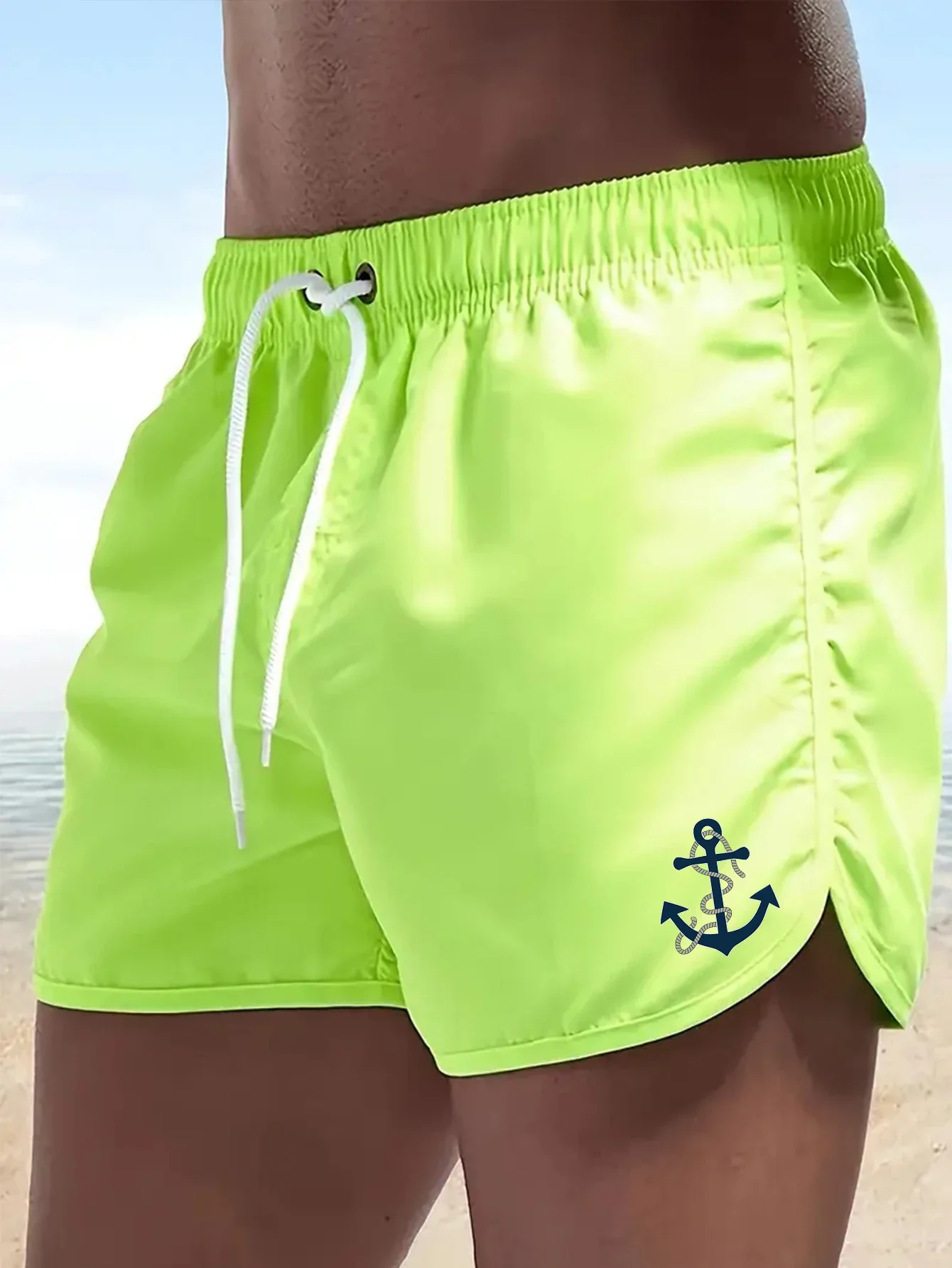 

Men's beach shorts, quick-drying swim trunks, elastic waist casual surfing style shorts, fashionable casual vacation shorts.