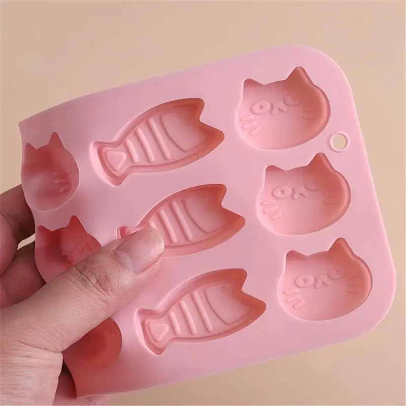 G92C 12 Cavities Kitten And Fish Ice Silicone Maker Molds For Handmade Ice Chocolate