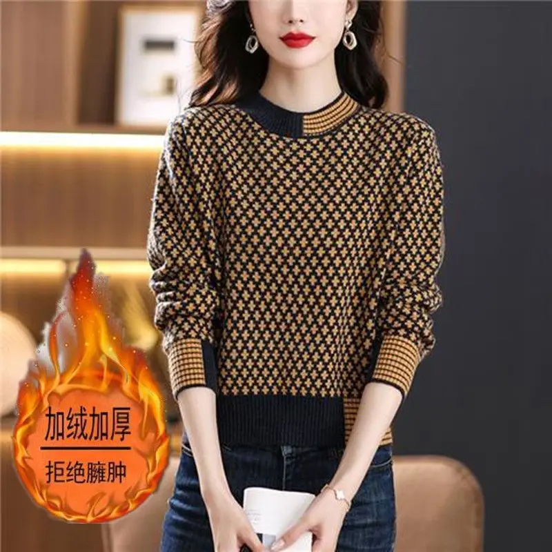 Plush thickened bottom sweater for women in autumn and winter 2023 new style with knitted long sleeve top