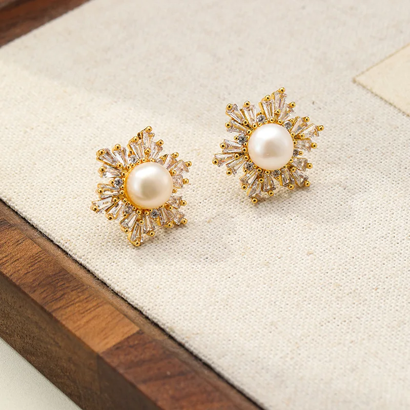 Natural Freshwater Pearl Cubic Zircon Snow Flake Earrings Exquisite Versatile Jewelry for Women Office Lady Dressing Earrings