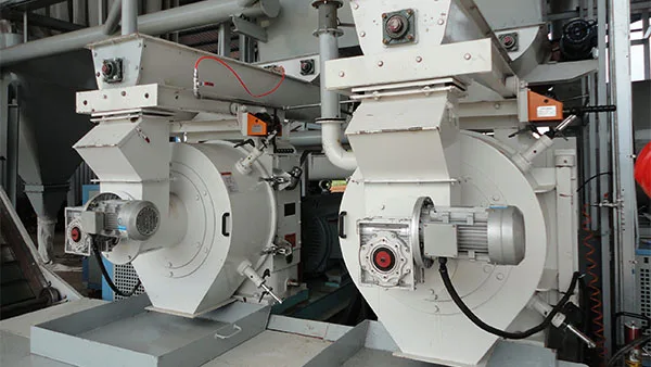 آلات طحن الكرات الخشبية آلات معالجة الخشب آلات الكتلة الحيوية