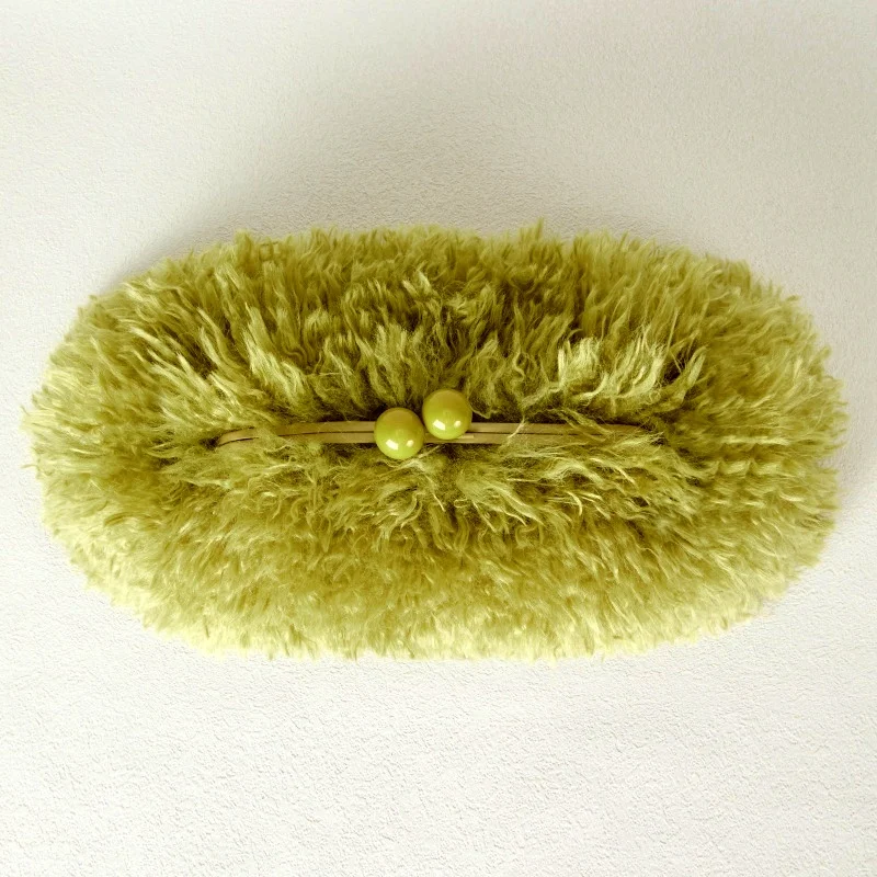 Women Kisslock Faux Fur Clutch Bag Winter Warm Fuzzy Pouch Frame Clasp Bag With Chain Crossbody Dark Grey Red Yellow