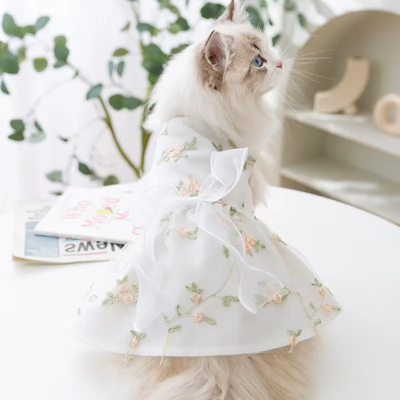 Vestiti per animali domestici Cat Puppy Princess Dress abiti scozzesi a righe con fiocco per gatti Kitten Dog Sphynx abbigliamento