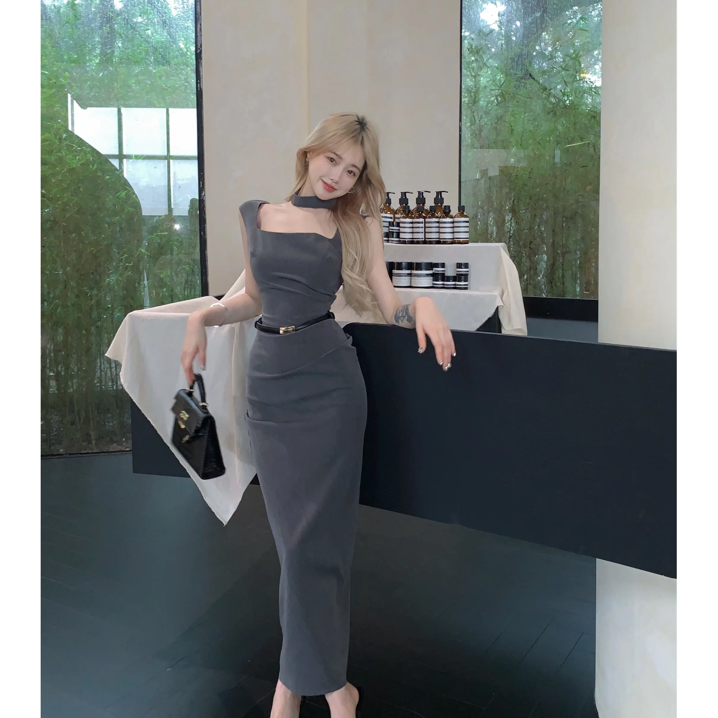 

2025 Sexy Satin Spaghetti Strap Prom solid Ladies Elegant Backless Ball Gowns Wedding Evening Party Dress With Pockets wh10