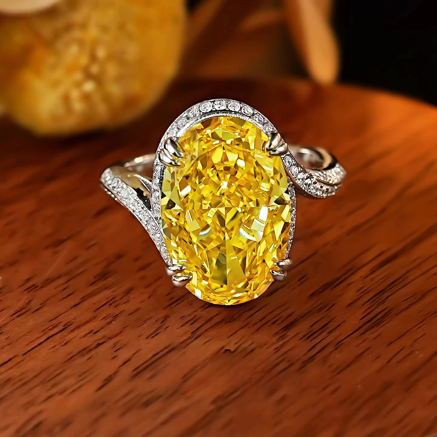 Anello in argento sterling 925 con zirconi gialli, gioielli di moda con taglio a ghiaccio Redion da 10 carati