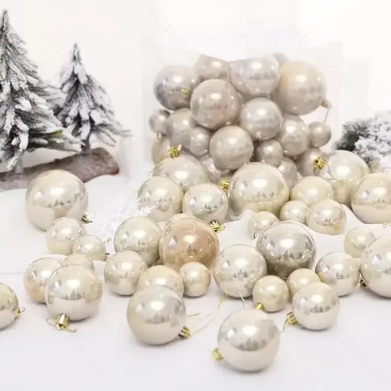 Pearlescent White Christmas Baubles 6CM 8CM Glossy Hanging Pendants For Shopping Mall Bar Indoor Holiday Scene Decoration