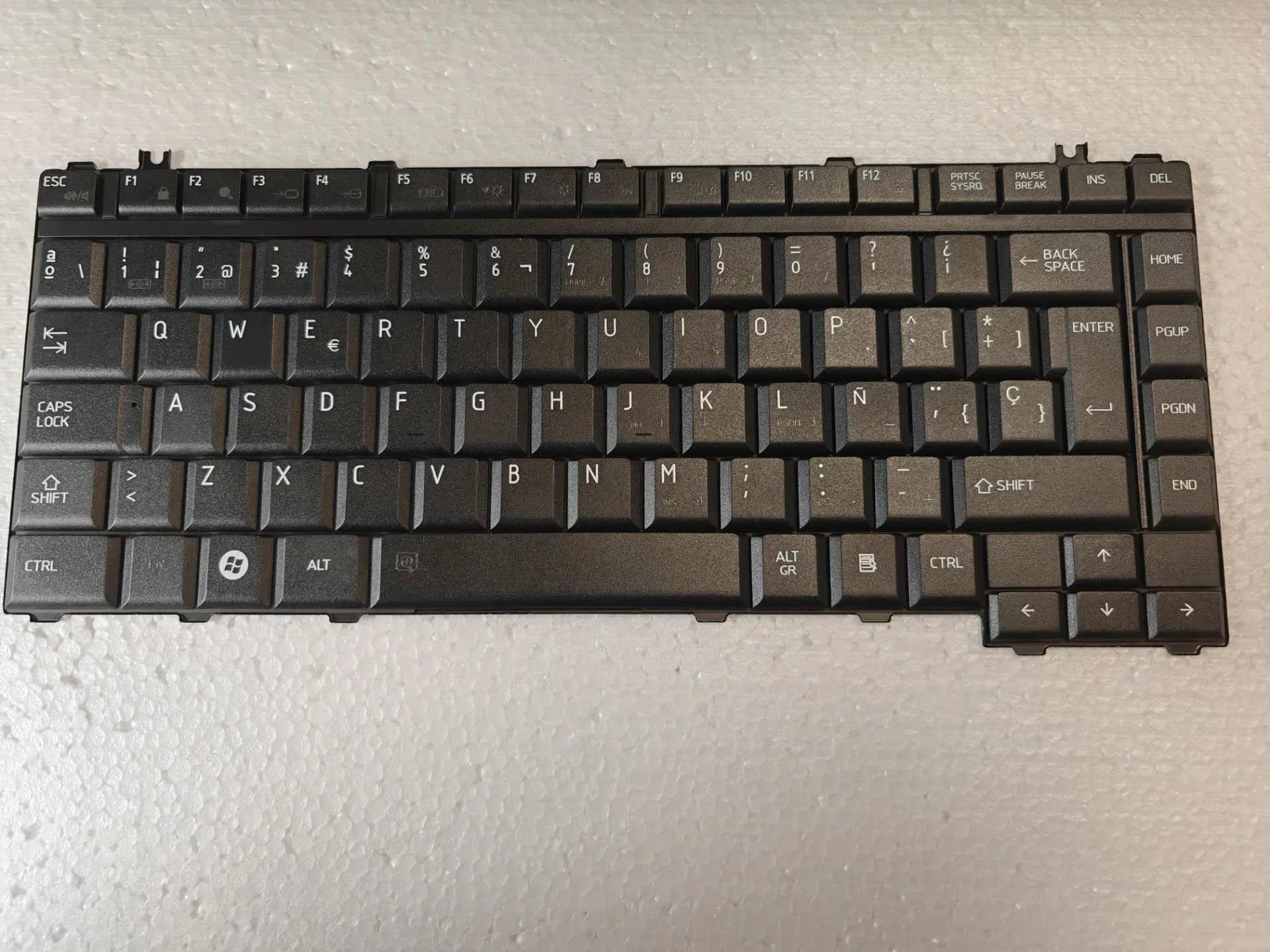 Teclado español para Toshiba Satellite A200 A205 A210 A215 A300 M300 M500 L300 L305 L310 L300D L305D L310D L315