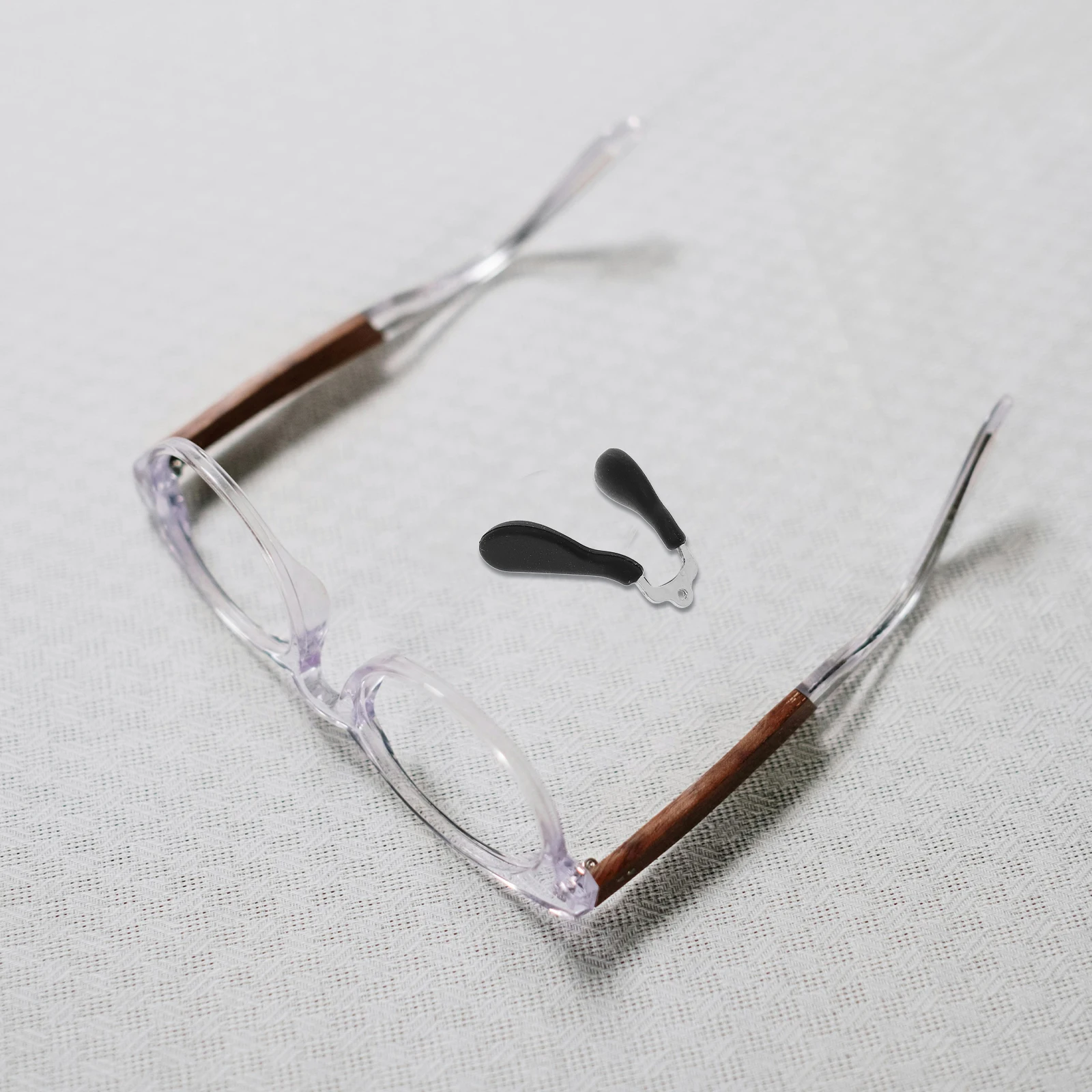 

2pcs Kids Soft Eyeglass Nose Pads Push In Silicone Saddle Bridge Anti Slip Design Durable Comfortable Replacement For Children'S