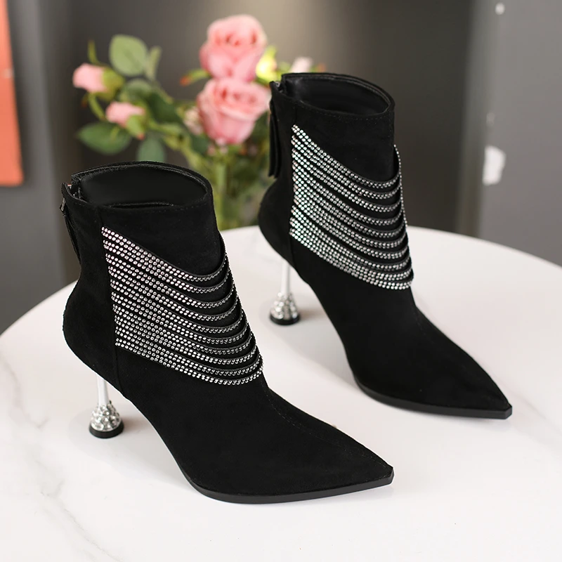 

Весенне-осенние новые ботинки с острым носком и металлической цепочкой на молнии сзади, противоскользящие износостойкие ботинки на высоком каблуке для банкетов