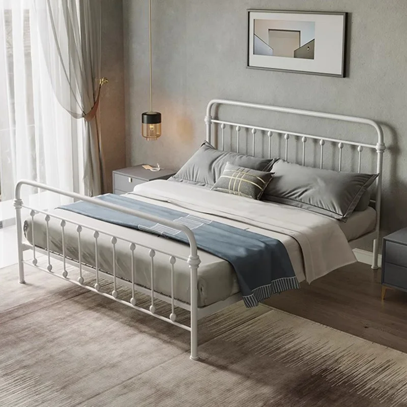 

Classic Iron Bed Frames Minimalist Sturdy Mattress Base Modern Bedroom Bed Frame for Office Home Elegant Double Mattress Pallet