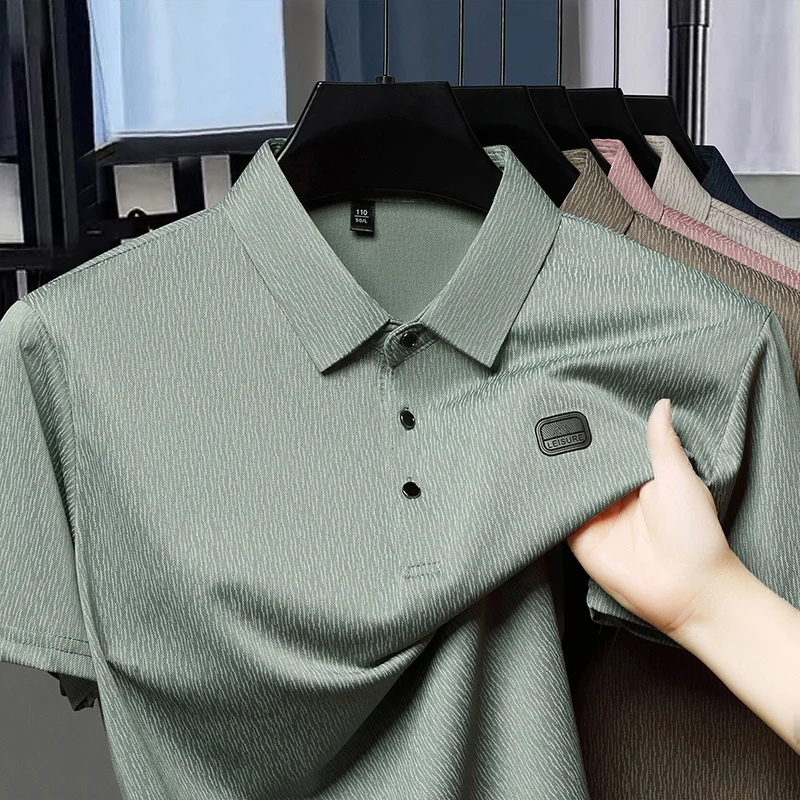 Herren Kurzarm-Poloshirts mit Vertikalen Streifen Lässige Leichte Atmungsaktive Oberteile mit Logo-Emblem für Männer – Detail 8