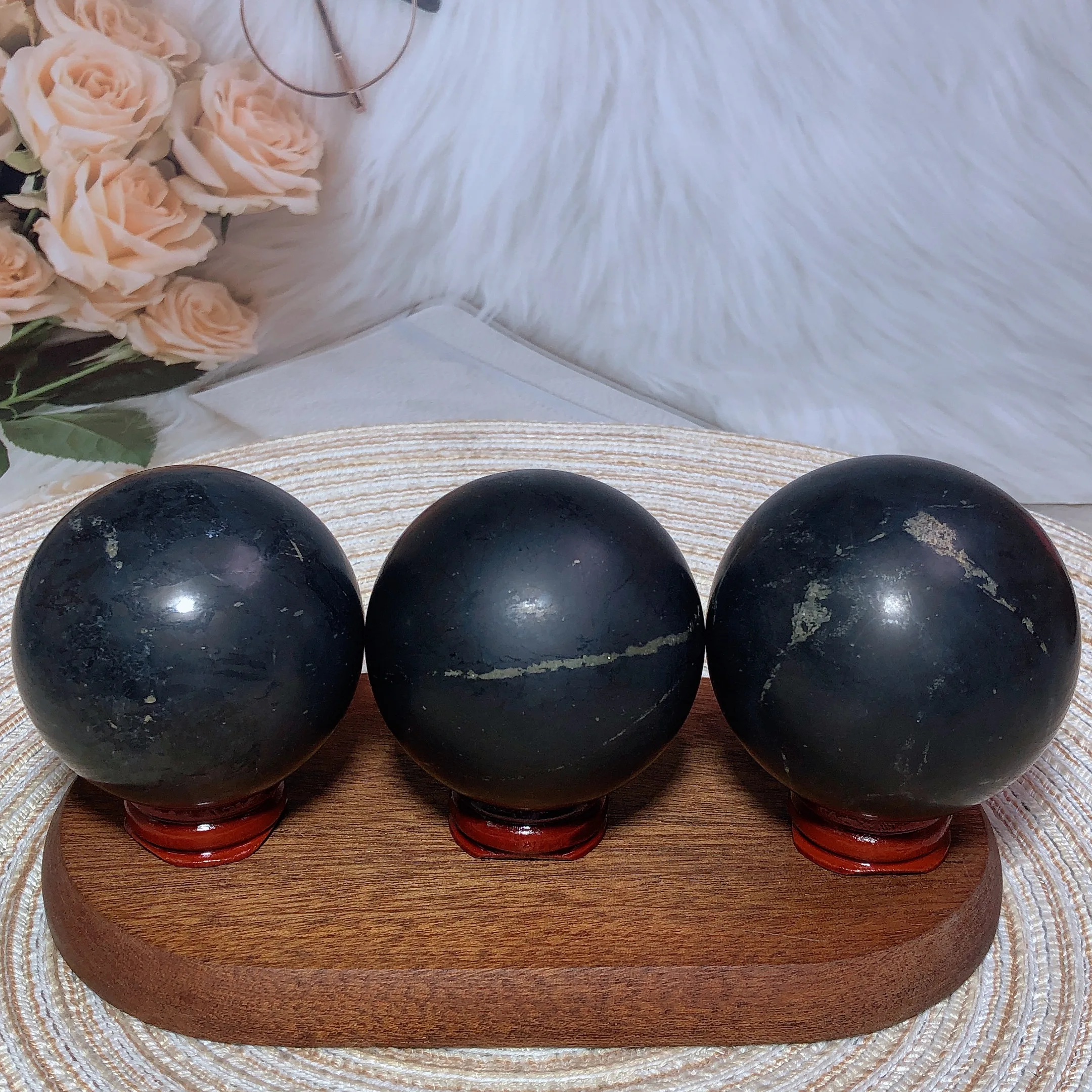 High Quality Natural Crystals Shungite Sphere With Pyrite Healing Stone mediation Room Decor Home Decorations Gift